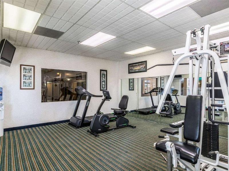 Quality Inn University Ленсинг Экстерьер фото