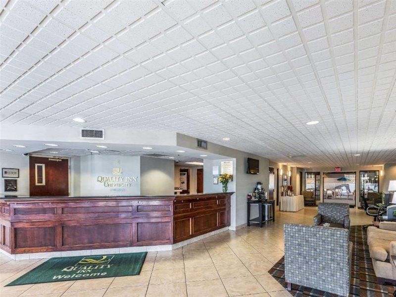 Quality Inn University Ленсинг Экстерьер фото